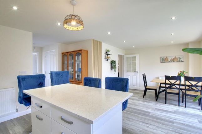 18, Wilson Drive, Godmanchester Town photo 4