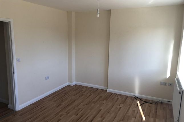 Flat D, 88a Godsey Lane, Peterborough photo 4