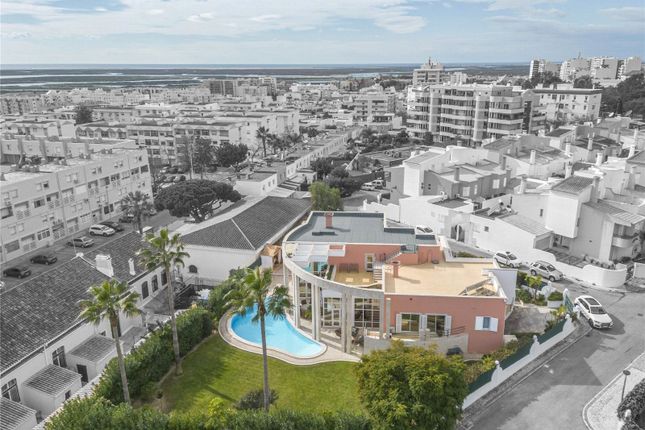 Terraced house for sale in Faro (Sao Pedro), Faro, Algarve