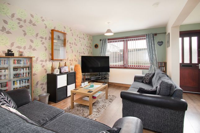51, Threewells Drive, Forfar photo 4