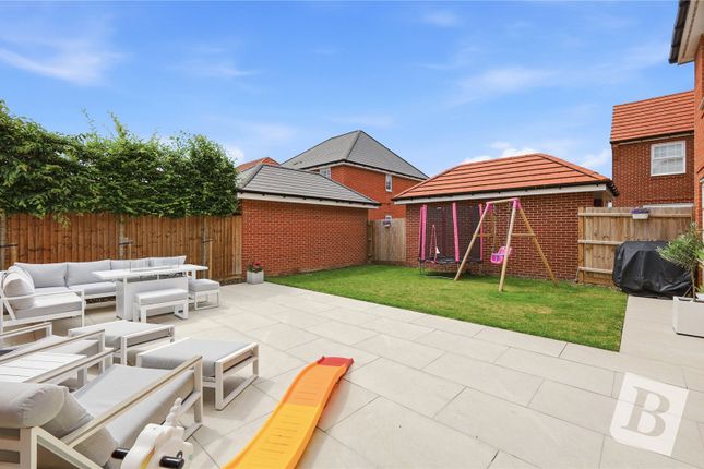 4, Sandwich Close, Chelmsford photo 4
