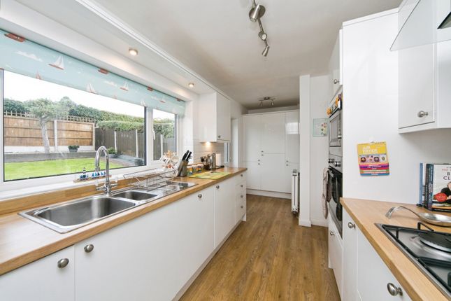 22, Rochester Way, Colwyn Bay photo 3