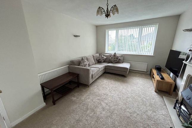 28, Creskeld Way, Bradford photo 5