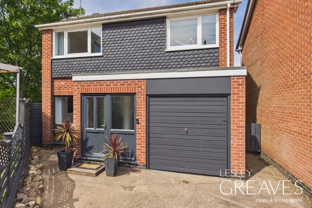 8, Digby Hall Drive, Nottingham photo 2