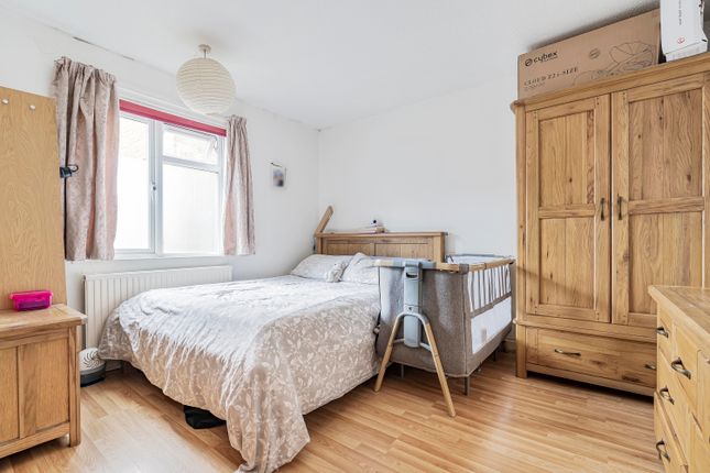 Flat for sale in Olney Court, Marlborough Road, Oxford