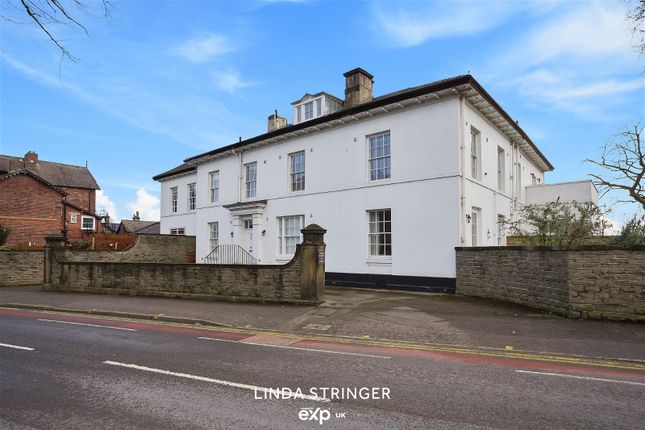 Triplex for sale in Clarkehouse Road, Broomhall