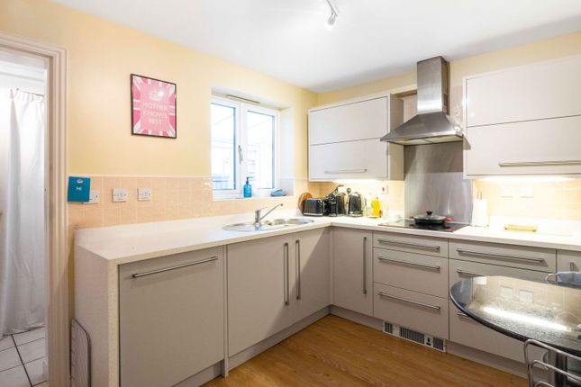 302a, London Road, Cheltenham photo 3