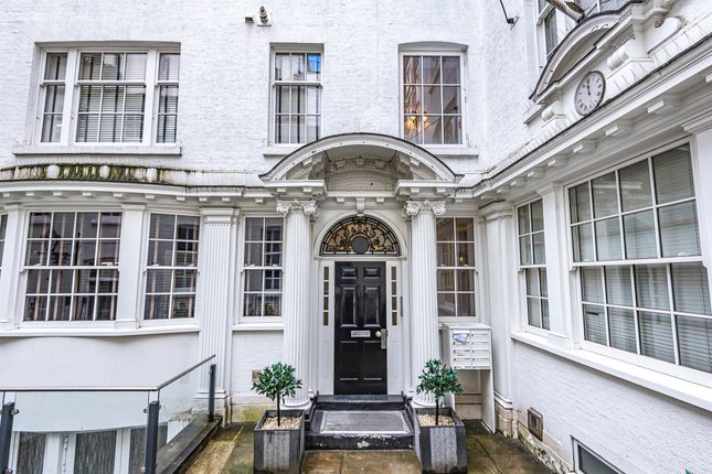 Thumbnail Flat for sale in Exchange Court, Covent Garden, London