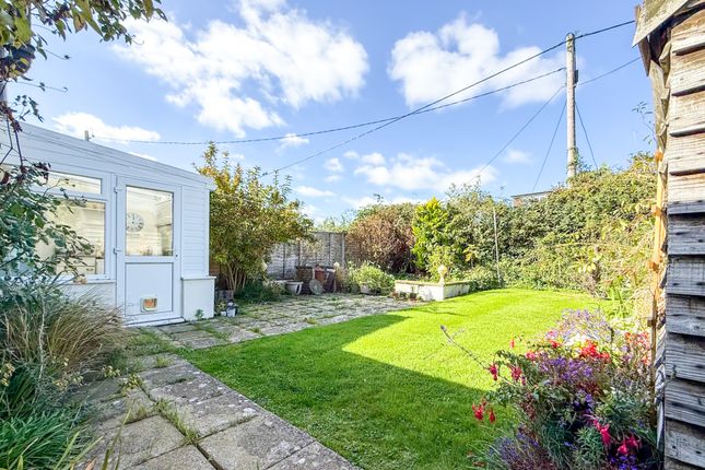 23, Eastern Avenue, Polegate photo 3