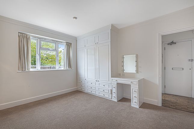 Flat to rent in Temple House, Ward Road, Tufnell Park