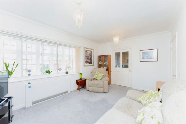 Flat for sale in Pool Bank, Port Sunlight, Wirral