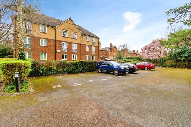 Flat for sale in Westwood Road, Southampton