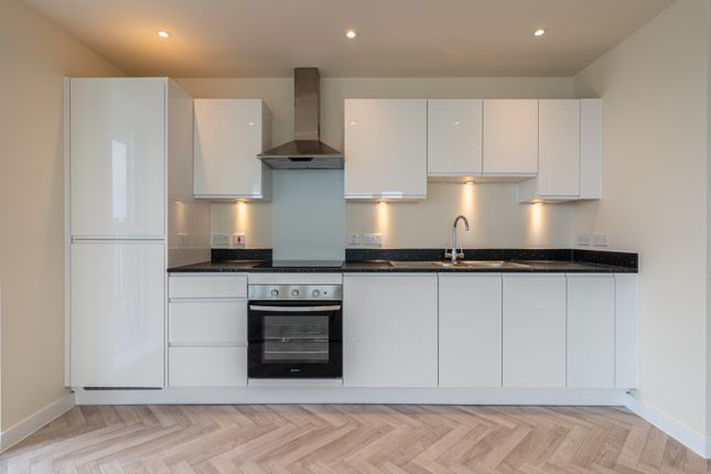 Flat 40, Estella Heights, Northfleet photo 5