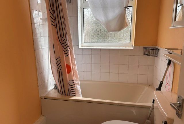 21, Seagate Terrace, SPALDING photo 3