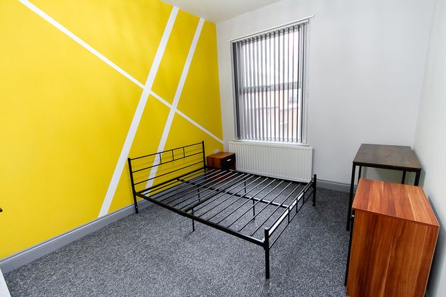 Thumbnail Room to rent in Clara Street, Coventry
