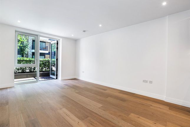 Flat to rent in 4 Lockgate Road, Chelsea, London