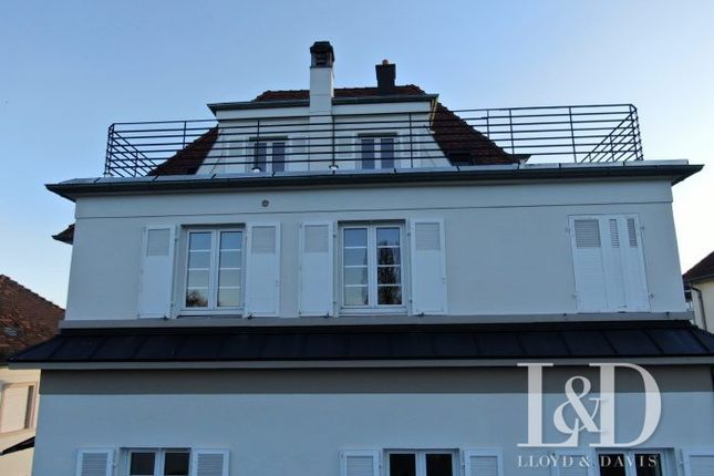 Detached house for sale in Street Name Upon Request, Strasbourg, Fr