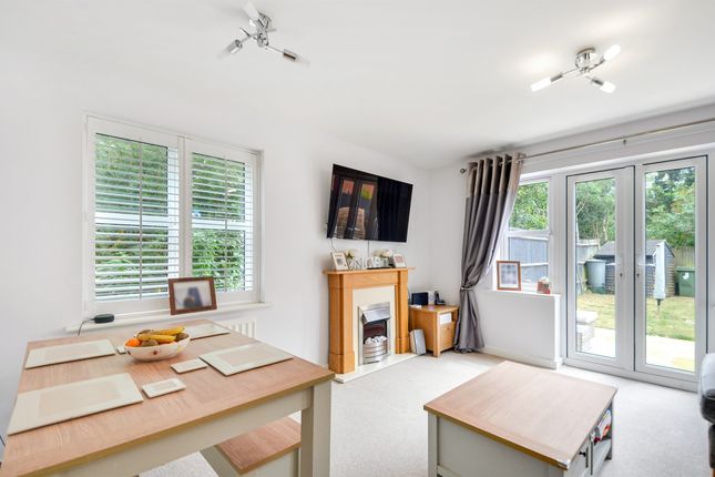 68, Meadow Walk, Henlow photo 4