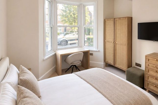 1-bed house on Mill Road, Cambridge, £1,250/mo