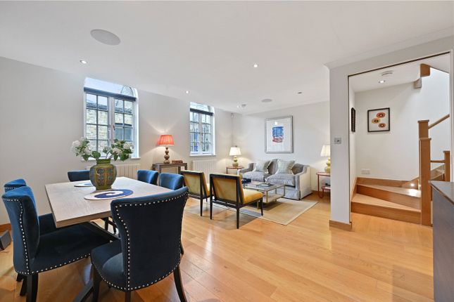 Terraced house for sale in Westbourne Grove Mews, London