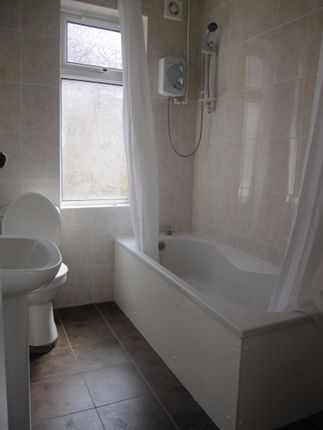 99A, Whitton Road, Hounslow photo 2