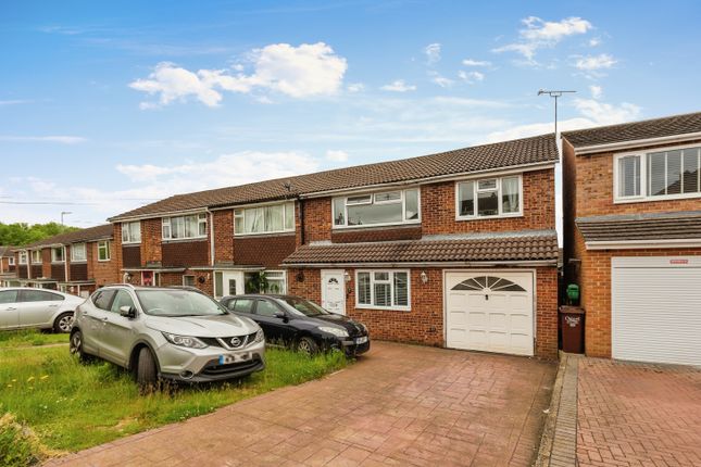 End terrace house for sale in Lanchester Drive, Banbury