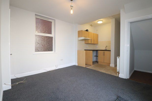 Thumbnail Maisonette to rent in Old Road, Clacton-On-Sea