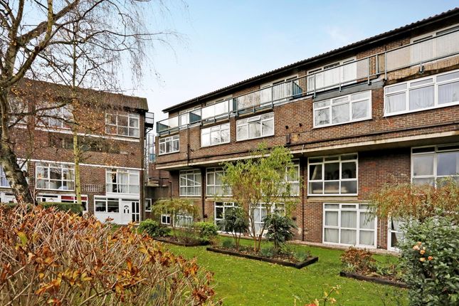 Thumbnail Maisonette to rent in Goral Mead, Rickmansworth