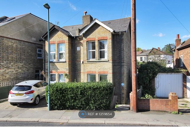 1 bed maisonette to rent in Shorts Road, Carshalton SM5