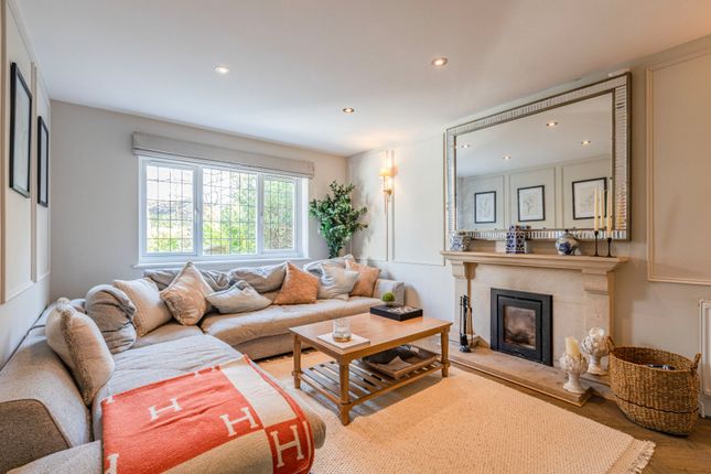 4, Norfolk Farm Road, Surrey photo 3