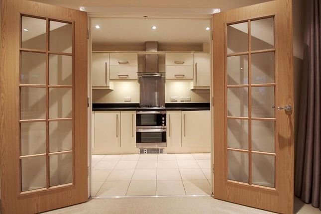 Flat 13, Wellingtonia Place, Reigate photo 3
