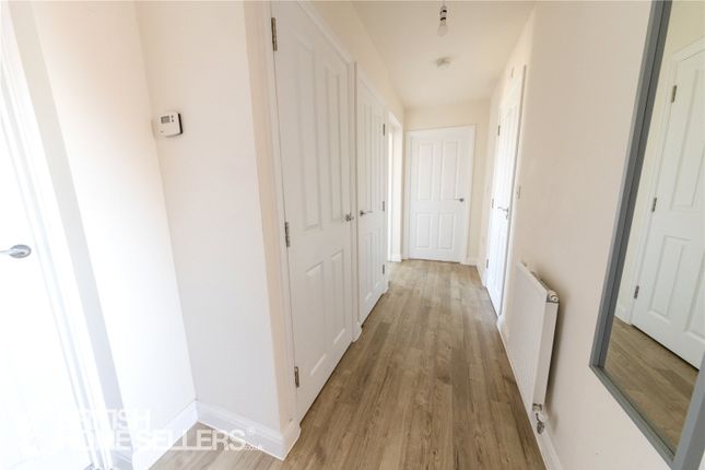 Flat 5, 28, Fullers Ground, Milton Keynes photo 2