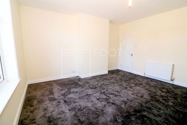 123 St., Enochs Road, Bradford photo 4