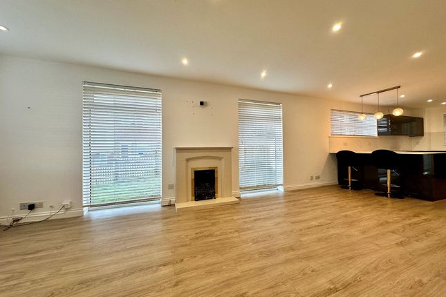 30 Park Drive Close, Newhaven photo 5