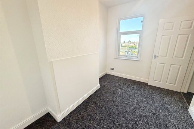 108, Bulkington Road, Warwickshire photo 5
