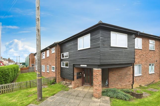 Thumbnail Flat for sale in Burland Road, Brentwood, Essex