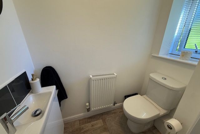 77, Middlesex Road, Hull photo 3