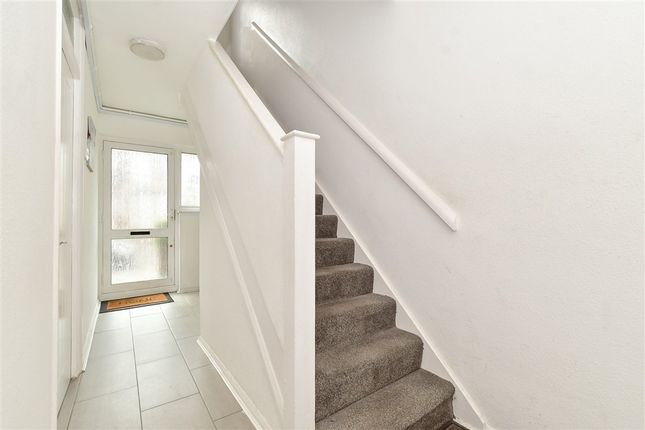 Colegrave Road, London photo 4