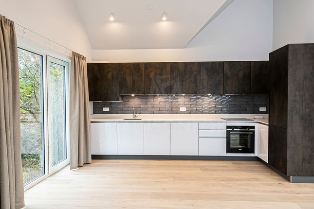 Flat 10, 89, High Road, Essex photo 5