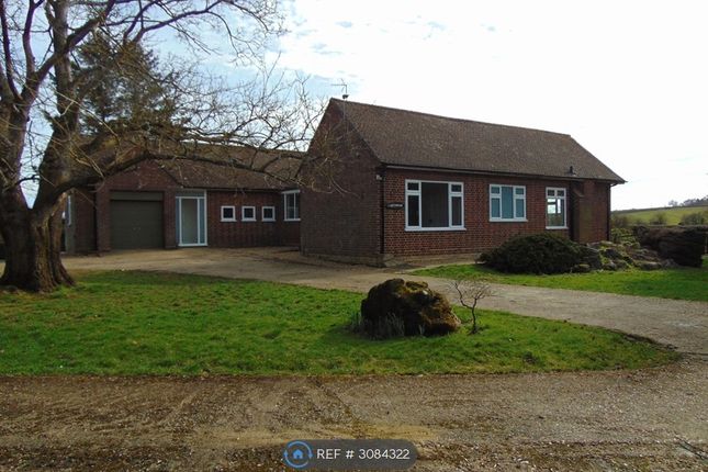3-bed bungalow on Aylesbury Road Wing, Leighton Buzzard, £2,300/mo