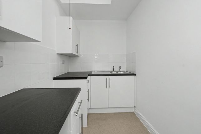 Flat 3, Bristol photo 4