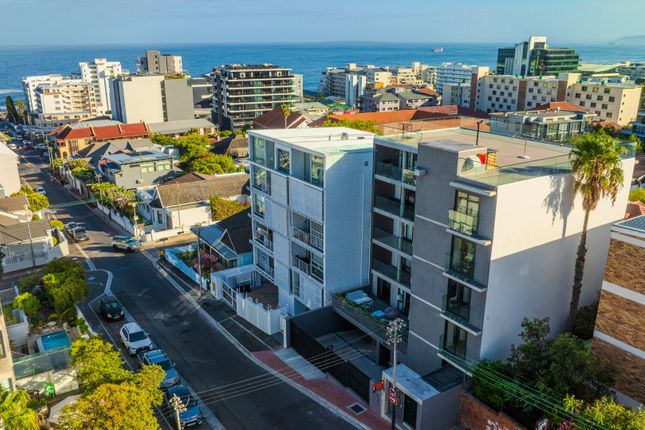Thumbnail Apartment for sale in 31 Queens Road Sea Point, Cape Town, 8060, Sea Point, Cape Town, Western Cape, South Africa