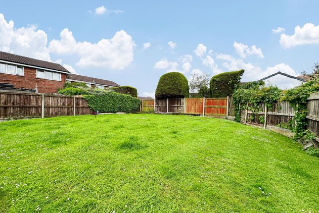 19 Oak Close, Wirral photo 4