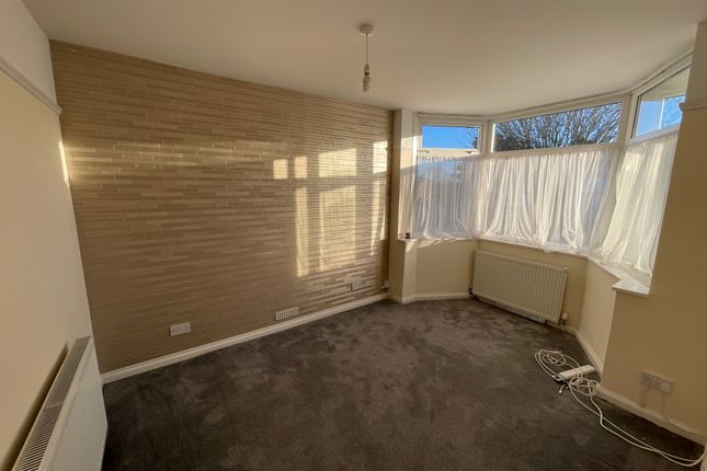 108, Chipperfield Road, Birmingham photo 3
