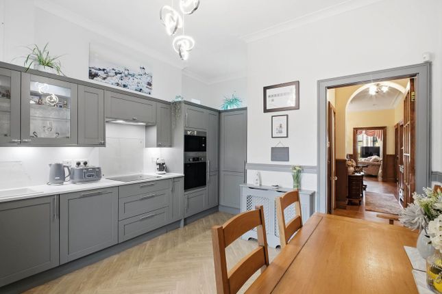 93a, Bank Street, Irvine photo 4