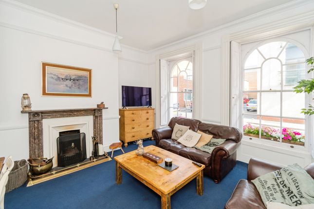 Flat 2, 6, Portland Street, Hampshire photo 2