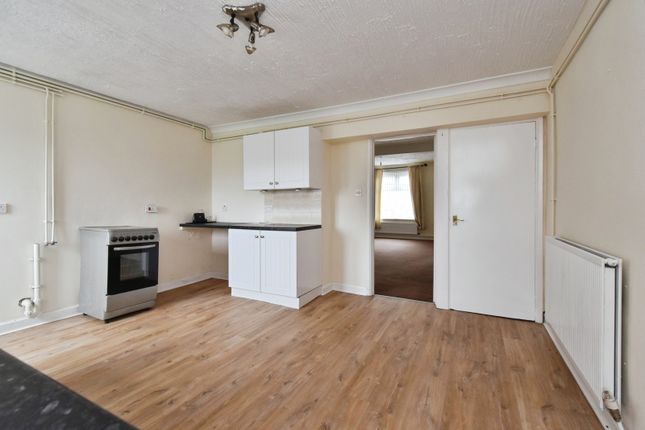 24, St. Davids Road, Ammanford photo 4