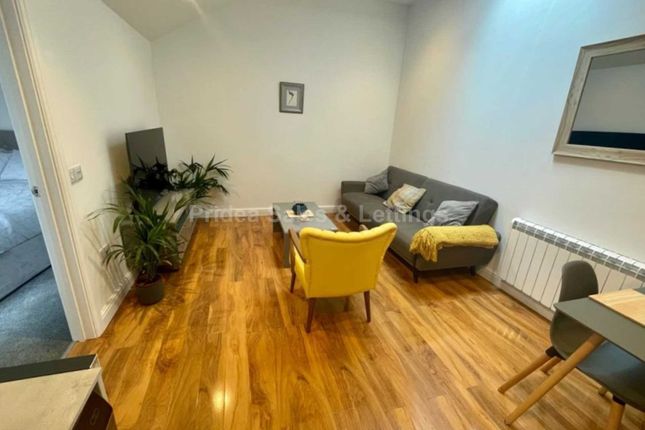 Thumbnail Flat to rent in Burton Road, Lincoln