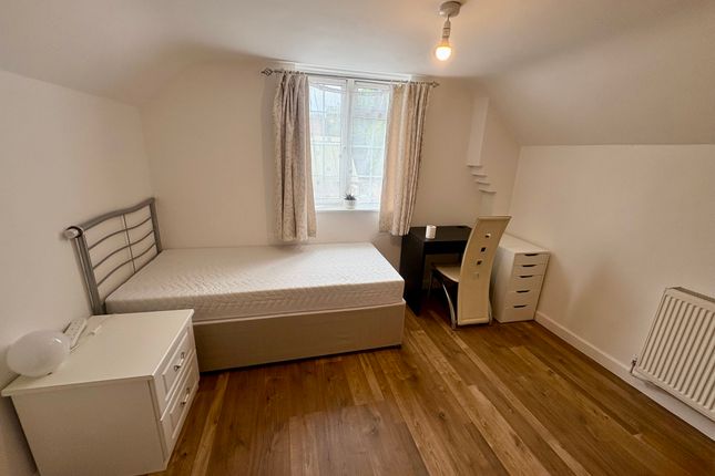 Flat 1, 136, Highfield Lane, Southampton photo 3