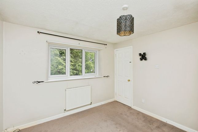 50, Stowmarket Drive, Derbyshire photo 3